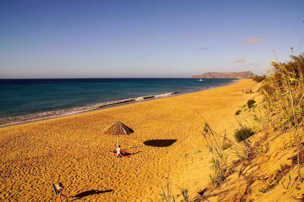 Porto Santo - Pedras Pretas Beach House ภายนอก รูปภาพ